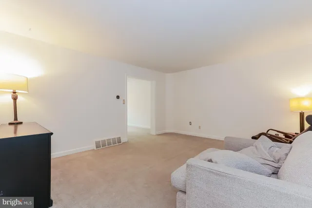 $3,000 | 86 Morias Avenue, Millville, NJ 08332