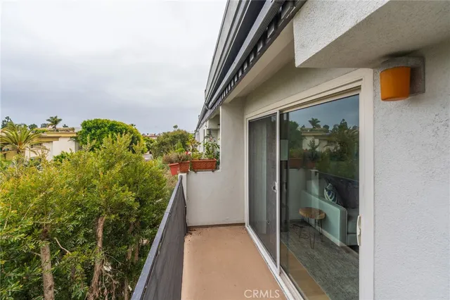 $499,000 | 8163 Redlands Street, Unit 56, Playa del Rey, CA 90293