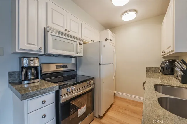 $499,000 | 8163 Redlands Street, Unit 56, Playa del Rey, CA 90293