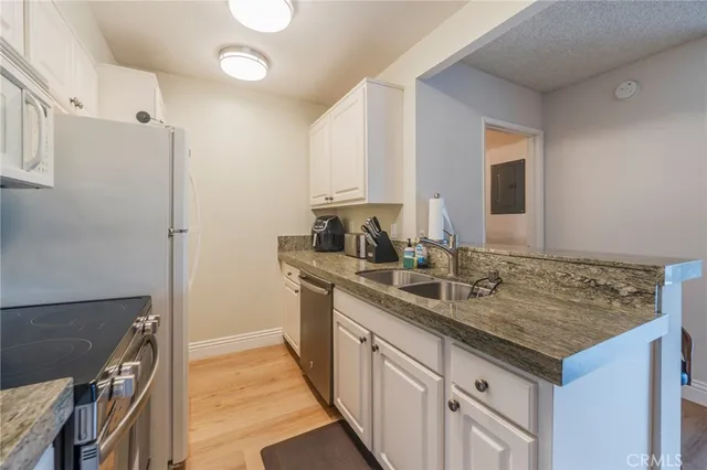 $499,000 | 8163 Redlands Street, Unit 56, Playa del Rey, CA 90293