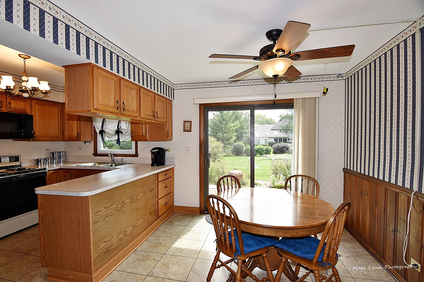 1418 Daly Road Wheaton, IL 60187 - Photo 13 of 38