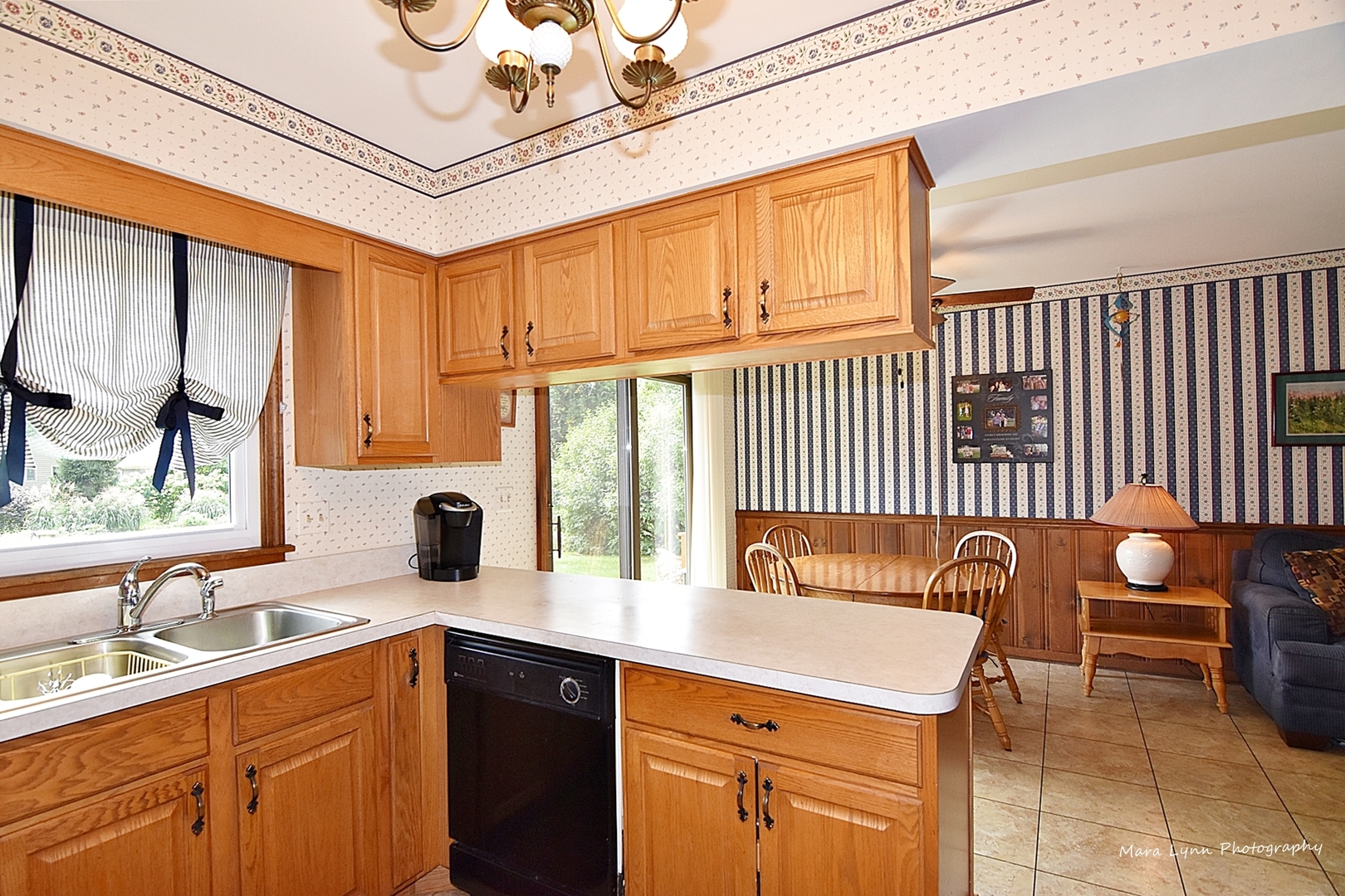 1418 Daly Road Wheaton, IL 60187 - Photo 15 of 38