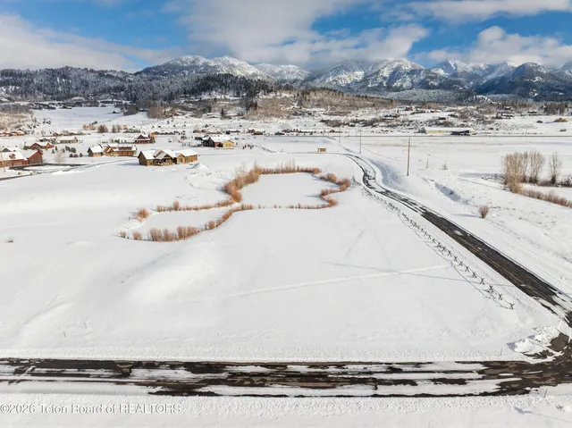 $275,000 | Lot 37 South River Trail, Alpine, WY 83128