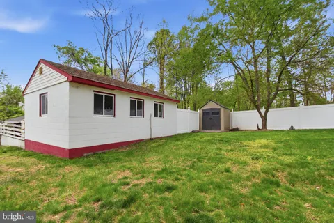 $869,999 | 8915 Igoe Street, Lorton, VA 22079