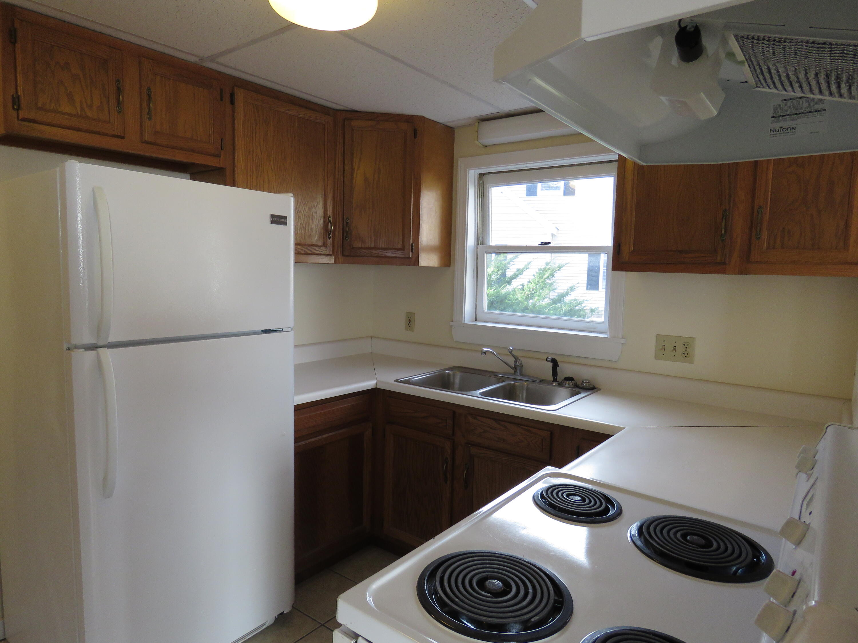 24 Lunt Road Falmouth, ME 04105 - Photo 7 of 29 IMG_0617