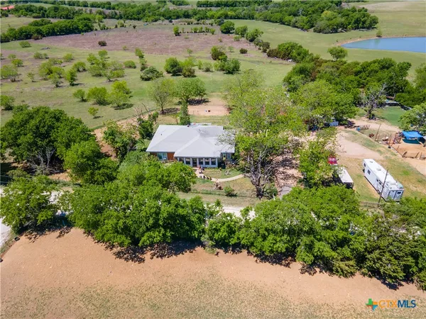 $650,000 | 850 Blue Cut Road South, Moody, TX 76557