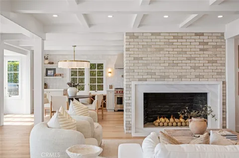 $16,500,000 | 1927 Bayside Drive, Corona del Mar, CA 92625