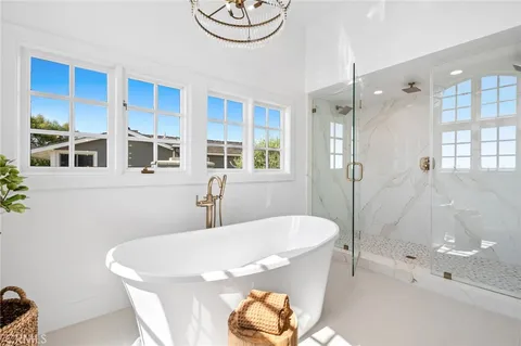 $16,500,000 | 1927 Bayside Drive, Corona del Mar, CA 92625