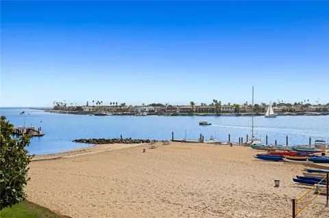 $16,500,000 | 1927 Bayside Drive, Corona del Mar, CA 92625