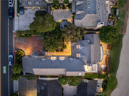$16,500,000 | 1927 Bayside Drive, Corona del Mar, CA 92625