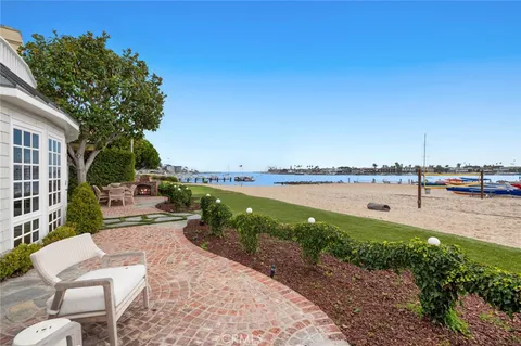 $16,500,000 | 1927 Bayside Drive, Corona del Mar, CA 92625