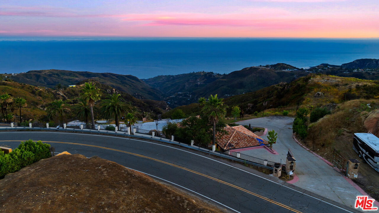 23010 Saddle Peak Road Topanga, CA 90290 - Photo 50 of 51