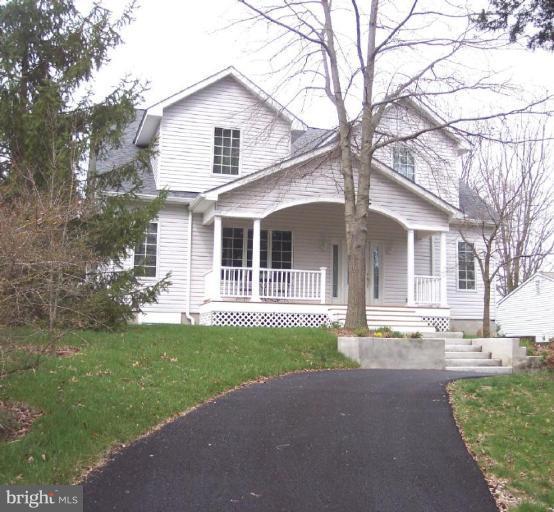 150 Cresston Road Arnold, MD 21012 - Photo 1 of 25 Exterior (Main)