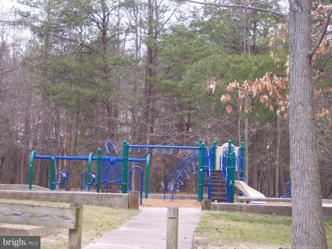 150 Cresston Road Arnold, MD 21012 - Photo 7 of 25 Property abutts a gorgeous park, w/this playground
