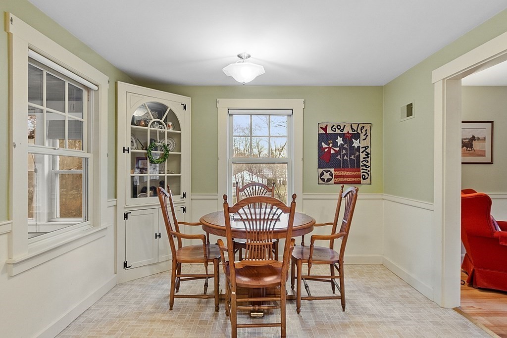 34 Parker Road Shirley, MA 01464 - Photo 20 of 33