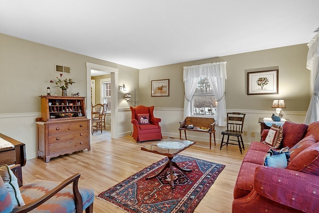 34 Parker Road Shirley, MA 01464 - Photo 23 of 33