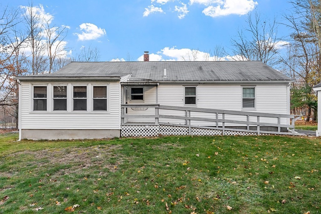 34 Parker Road Shirley, MA 01464 - Photo 8 of 33