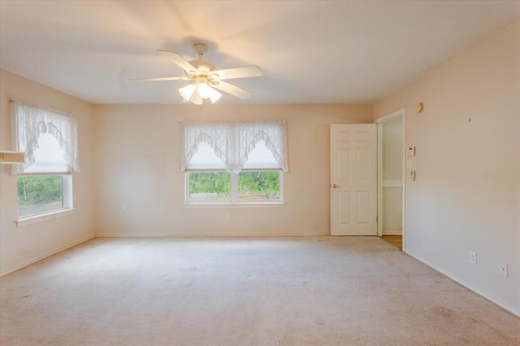 2400 Carter Road Springtown, TX 76082 - Photo 19 of 36
