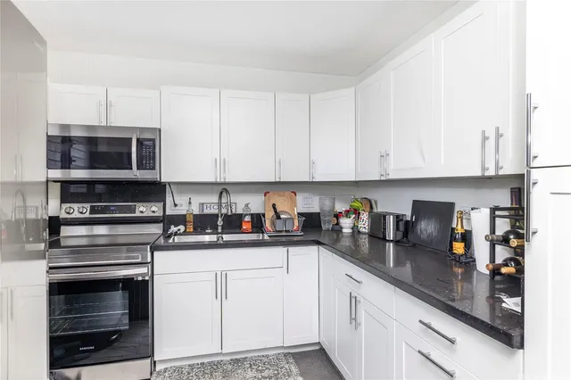 $2,300 | 3121 Ala Ilima Street, Unit 112, Honolulu, HI 96818
