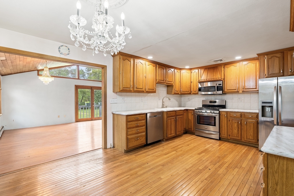 334 Forest Street Raynham, MA 02767 - Photo 10 of 42