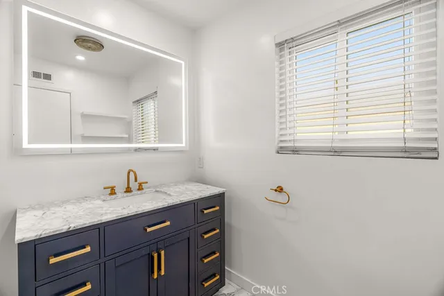 $519,900 | 15205 Budlong Avenue, Unit 7, Gardena, CA 90247