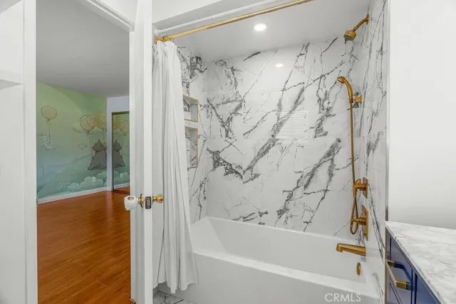 $519,900 | 15205 Budlong Avenue, Unit 7, Gardena, CA 90247