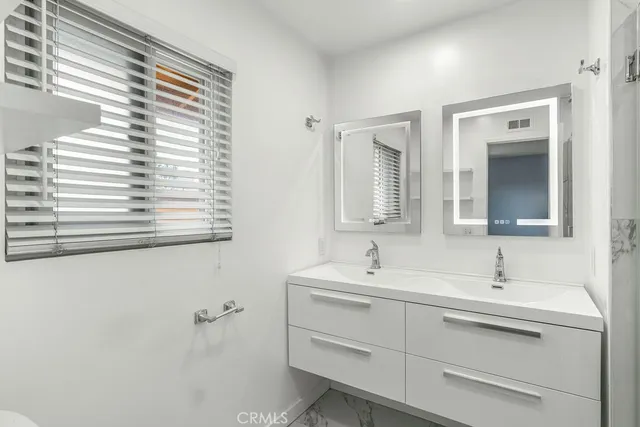 $519,900 | 15205 Budlong Avenue, Unit 7, Gardena, CA 90247