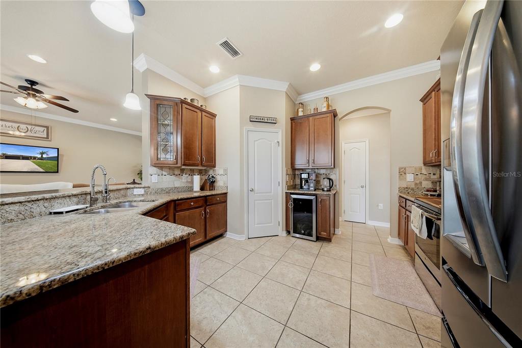 354 Hope Bay Loop Apollo Beach, FL 33572 - Photo 4 of 48