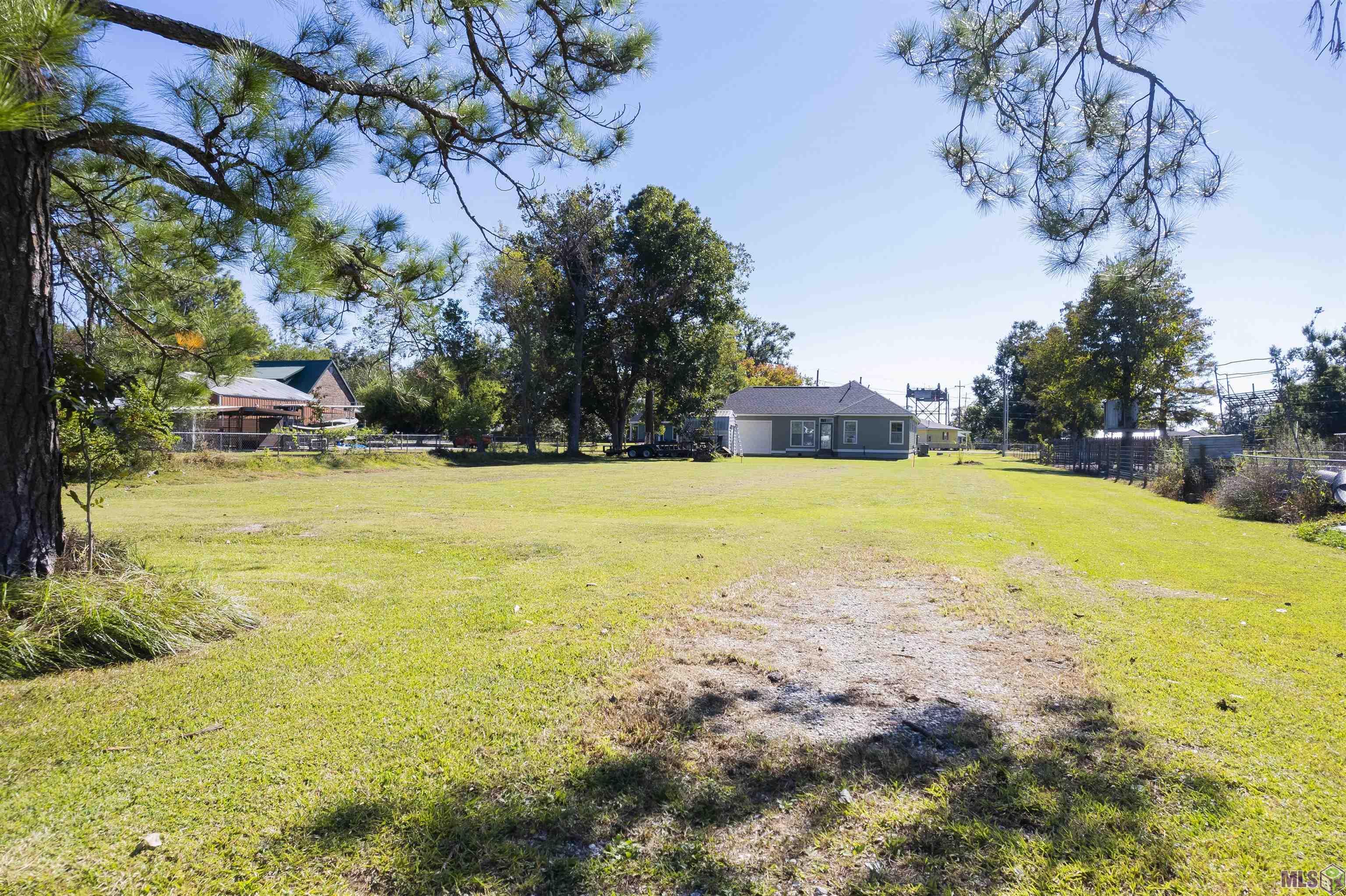 138 Recreation Drive Raceland, LA 70394 - Photo 3 of 8