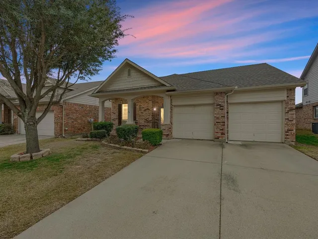 $308,878 | 10981 Hawks Landing Road, Fort Worth, TX 76052
