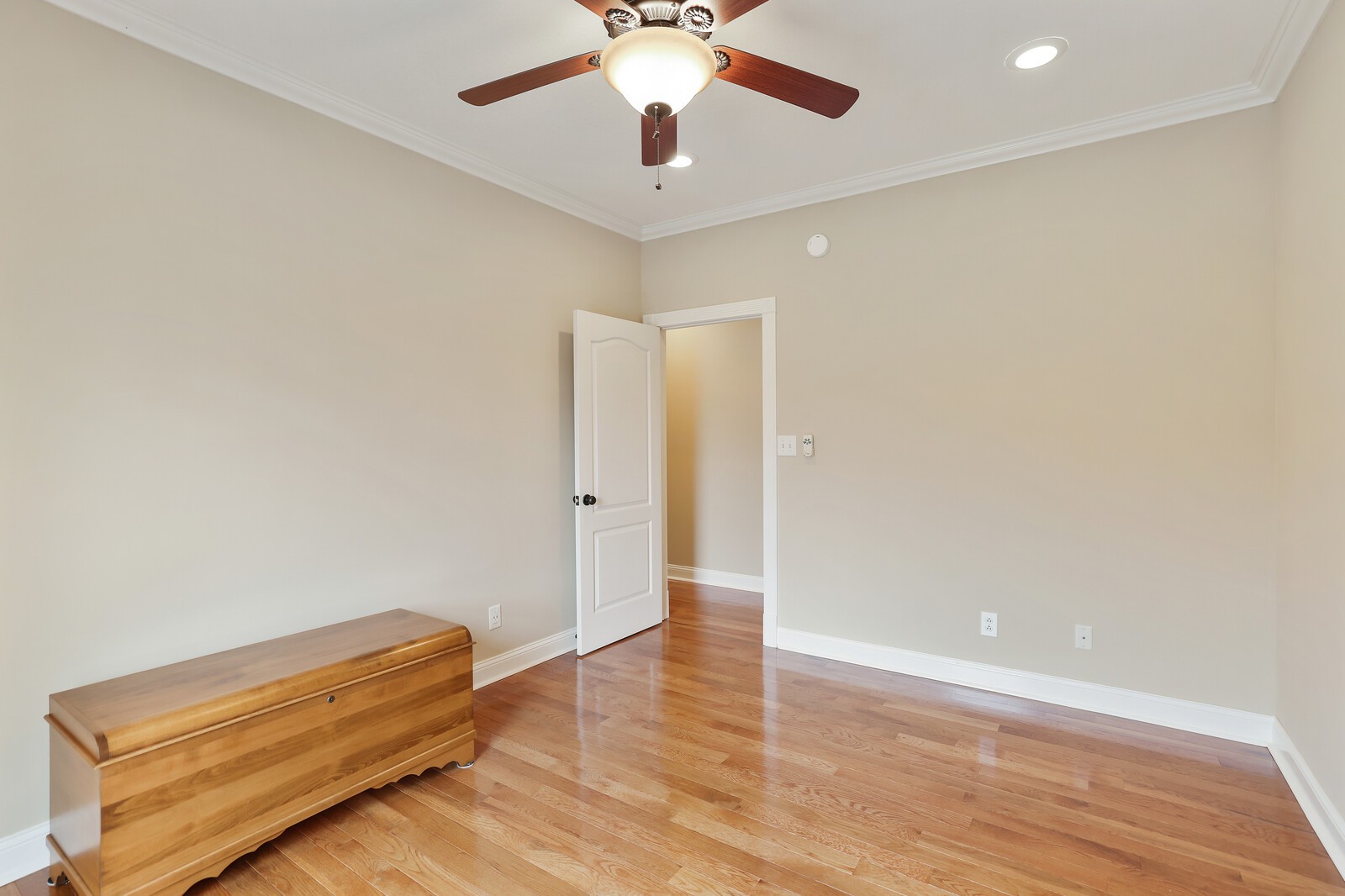 647 Mobley Road Clarksville, TN 37043 - Photo 29 of 69 a view of room with window and wooden floor