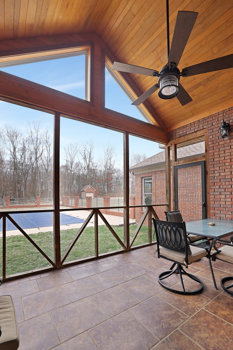 647 Mobley Road Clarksville, TN 37043 - Photo 38 of 69 a view of a room with gym equipment