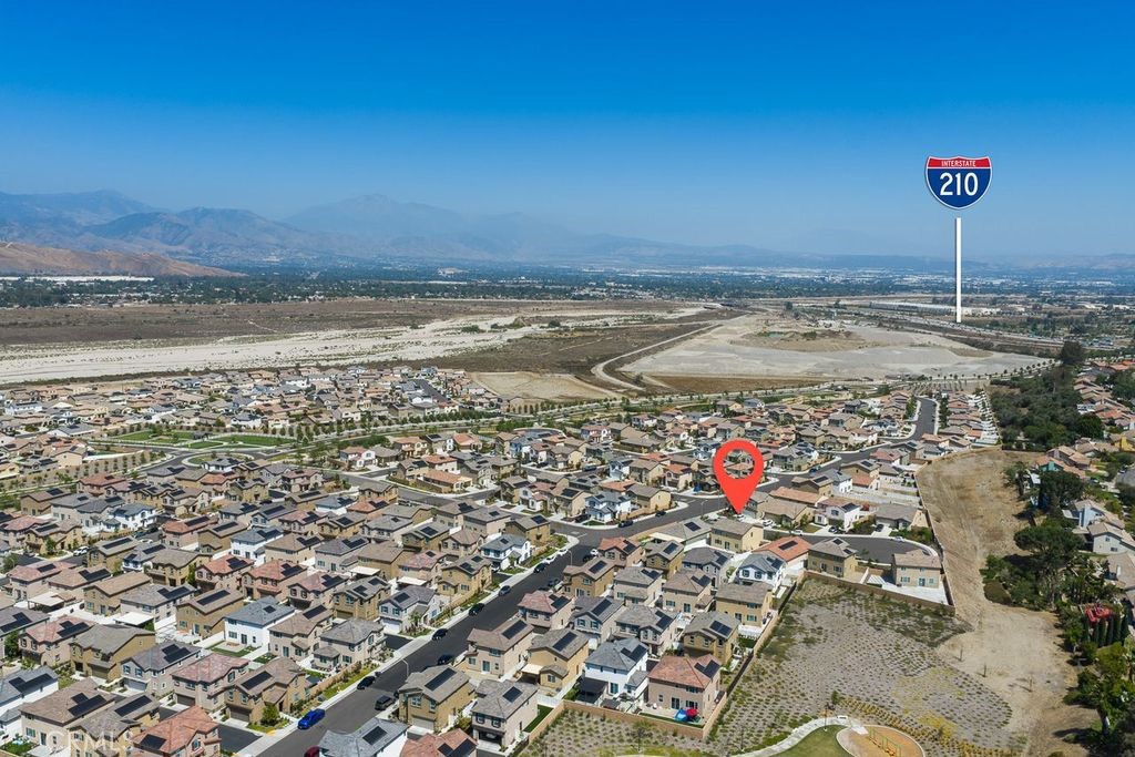324 Castaic Way Rialto, CA 92377 - Photo 49 of 50