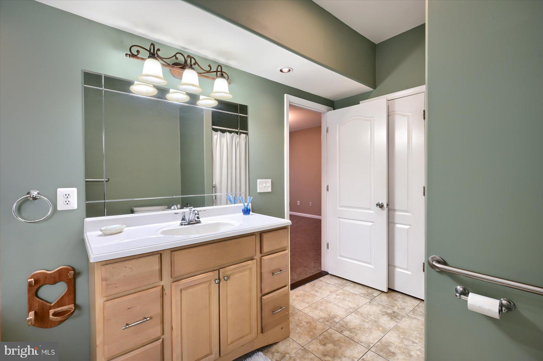 740 Furnace Road York, PA 17406 - Photo 24 of 44