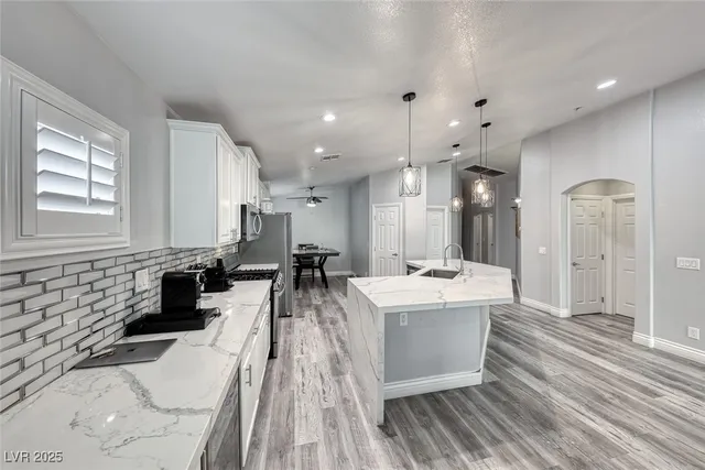 $2,598 | 7852 Whitlocks Mill Avenue, Las Vegas, NV 89147