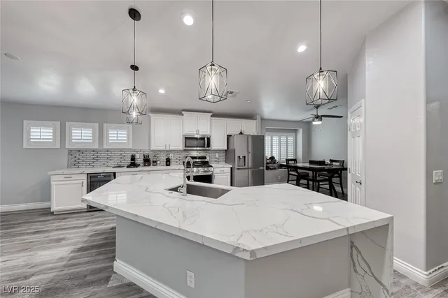 $2,598 | 7852 Whitlocks Mill Avenue, Las Vegas, NV 89147