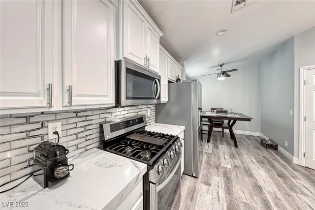 $2,598 | 7852 Whitlocks Mill Avenue, Las Vegas, NV 89147