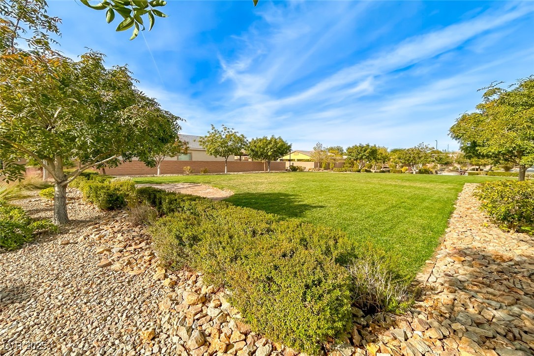 7852 Whitlocks Mill Avenue Las Vegas, NV 89147 - Photo 37 of 41