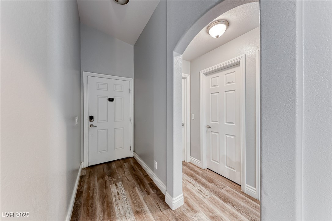 7852 Whitlocks Mill Avenue Las Vegas, NV 89147 - Photo 4 of 41