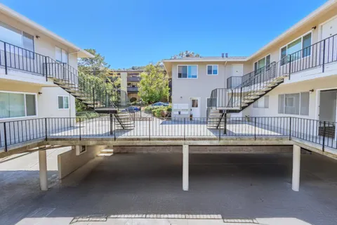 a view of entryway and hall