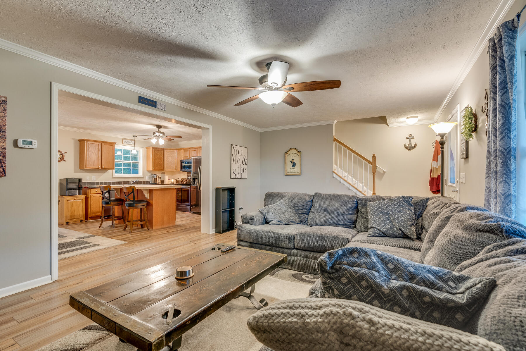 790 Henson Road Bristol, TN 37620 - Photo 8 of 46 009