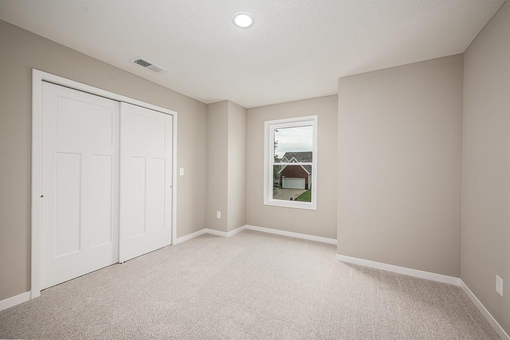 1320 159th Street Basehor, KS 66007 - Photo 14 of 20