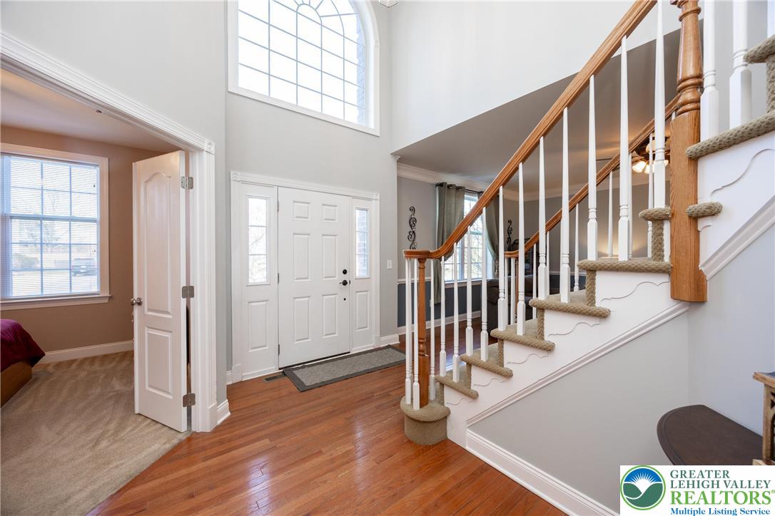 7266 Cedar Road Lower Macungie Township, PA 18062 - Photo 4 of 48