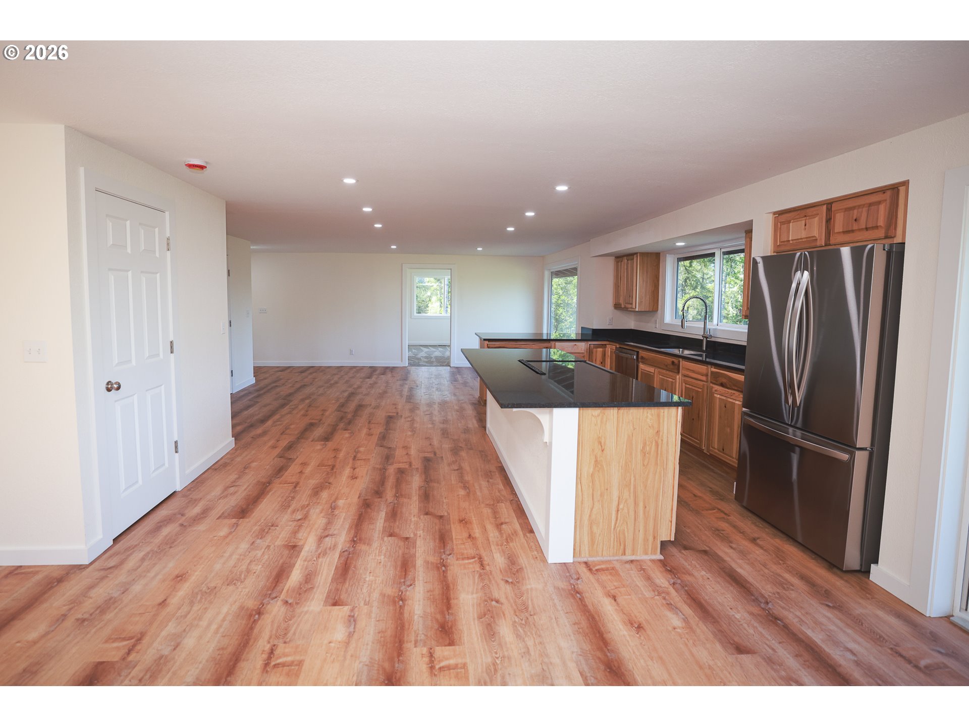 32530 Deberry Road Creswell, OR 97426 - Photo 4 of 38
