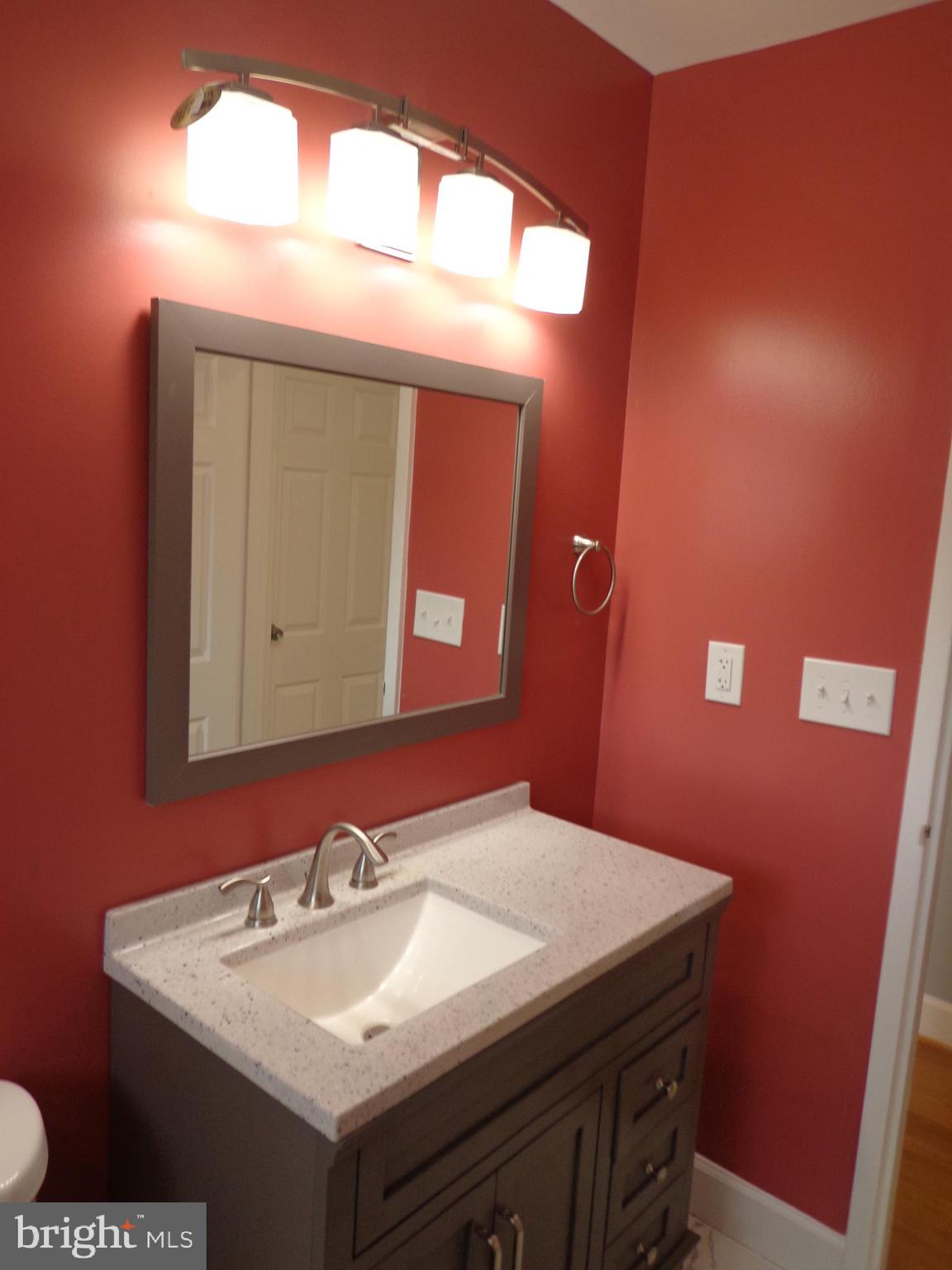 1023 Hartmont Road Baltimore, MD 21228 - Photo 15 of 33
