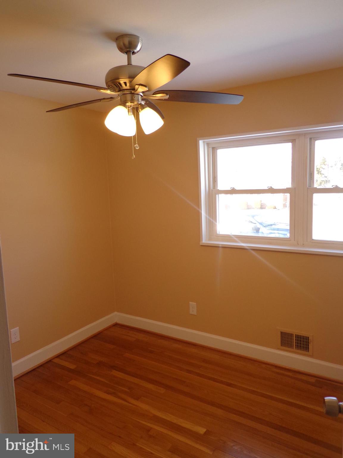 1023 Hartmont Road Baltimore, MD 21228 - Photo 16 of 33