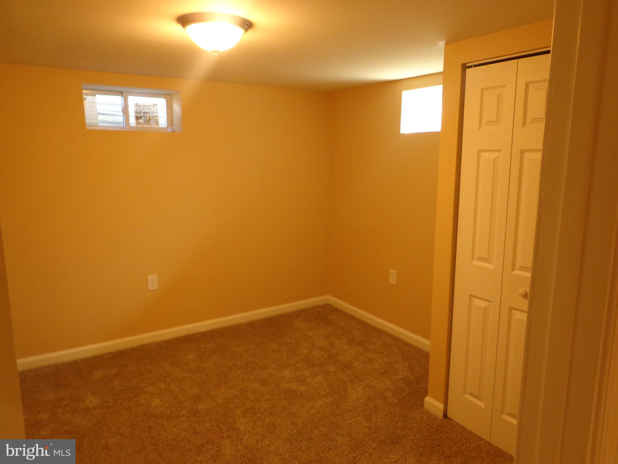 1023 Hartmont Road Baltimore, MD 21228 - Photo 23 of 33
