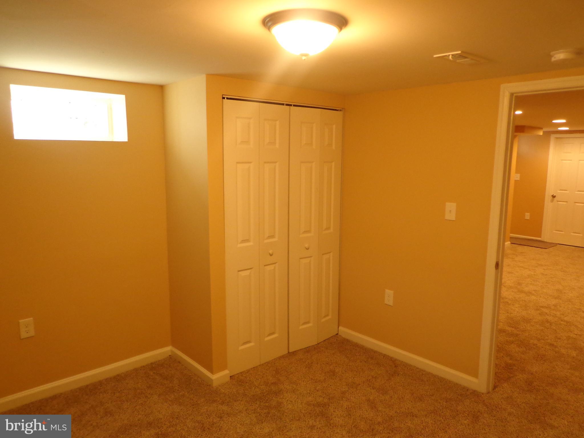 1023 Hartmont Road Baltimore, MD 21228 - Photo 24 of 33