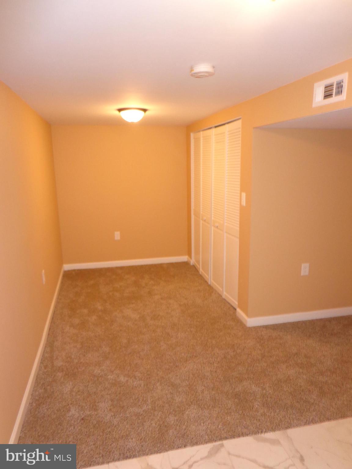 1023 Hartmont Road Baltimore, MD 21228 - Photo 30 of 33