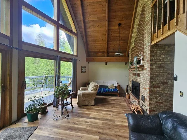 $375,000 | 398462 State Rte 20, Cusick, WA 99119